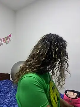 Nina vallon online show from 09/24/25, 10:51