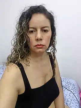 Nina vallon online show from 10/06/25, 10:45