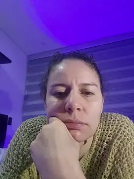 Nina vallon online show from 07/15/26, 10:09