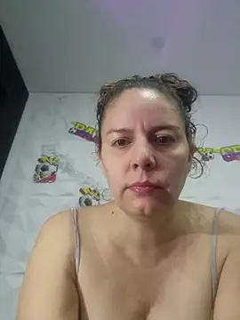Nina vallon online show from 07/22/26, 10:40