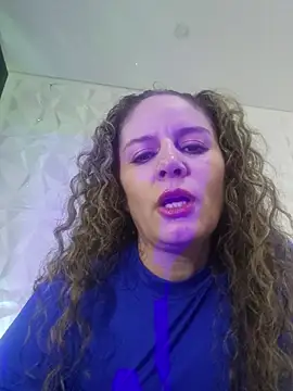 Nina vallon online show from 07/28/26, 02:13