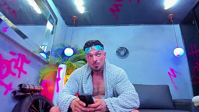 dennis cox1 online show from 09/11/25, 12:22