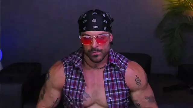 dennis cox1 online show from 11/24/25, 02:28