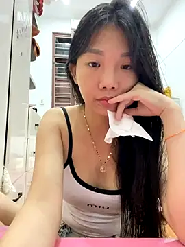 Snapshot of Miumieu chatting on 09/23/25, 02:42 Miumieu online show from 09/23/25, 02:42