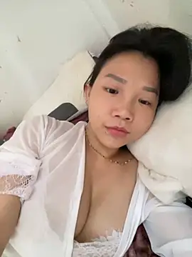 Miumieu online show from 10/10/25, 06:01