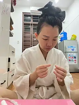 Miumieu online show from 11/12/25, 02:39