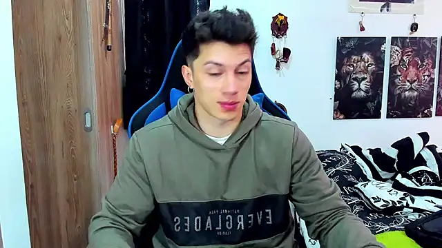javiersexymann online show from 12/09/24, 05:08
