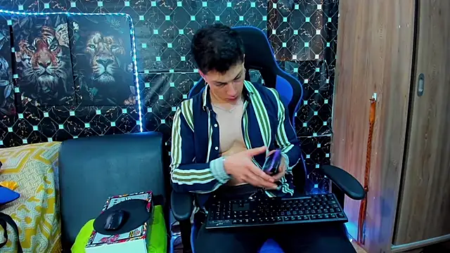 javiersexymann online show from 09/30/25, 08:58