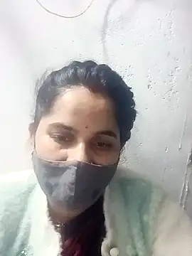 JULEE-740 online show from 10/30/25, 08:20