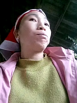 lucybaby00 online show from 11/14/25, 10:14