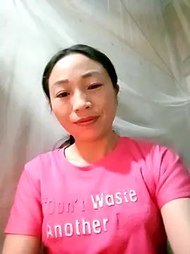 lucybaby00 online show from 11/25/25, 07:47