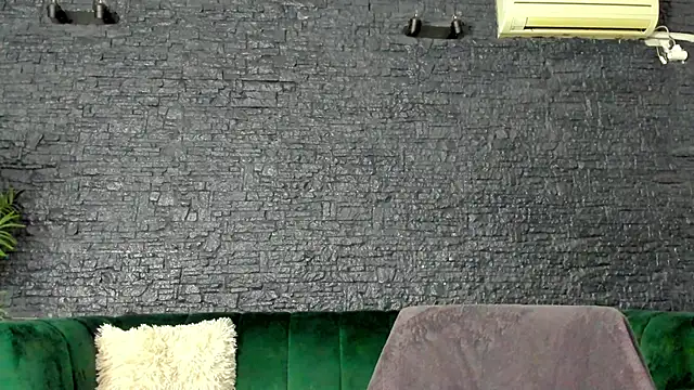 Snapshot of AnneSins chatting on 10/02/25, 06:04 AnneSins online show from 10/02/25, 06:04