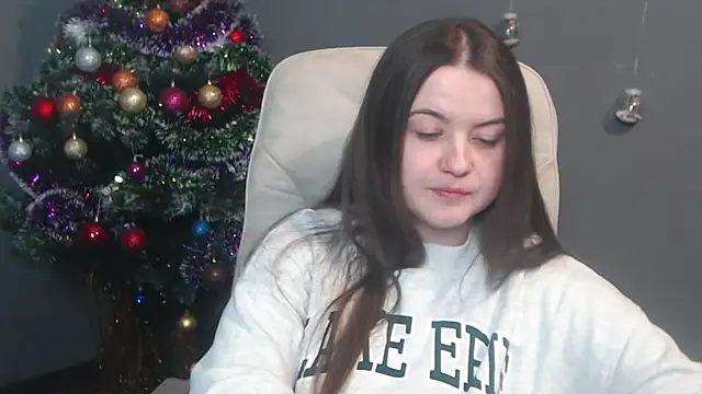 MavkaCute online show from 12/17/25, 07:09