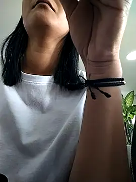 gabysanta  online show from 11/11/25, 01:33