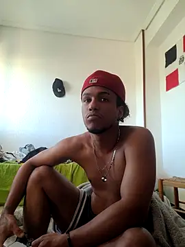 Snapshot of Galil572 chatting on 10/28/25, 03:58 Galil572 online show from 10/28/25, 03:58