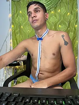 Angel latinboy online show from 02/24/26, 04:16