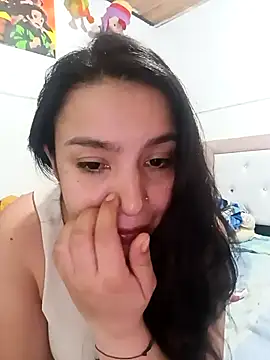 Snapshot of Anahibella chatting on 11/10/25, 02:43 Anahibella online show from 11/10/25, 02:43