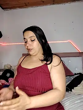 Snapshot of Anahibella chatting on 12/17/25, 06:19 Anahibella online show from 12/17/25, 06:19