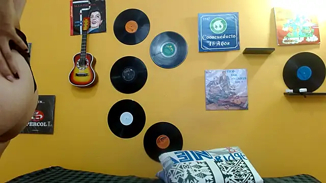 skinnyverus18 online show from 11/13/25, 07:24