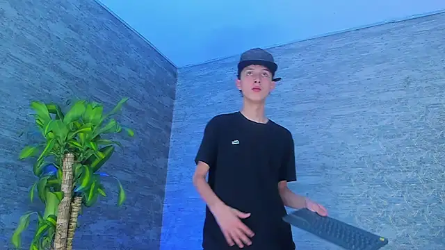 ArthurCox online show from 09/24/25, 05:27