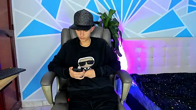 ArthurCox online show from 10/10/25, 05:45