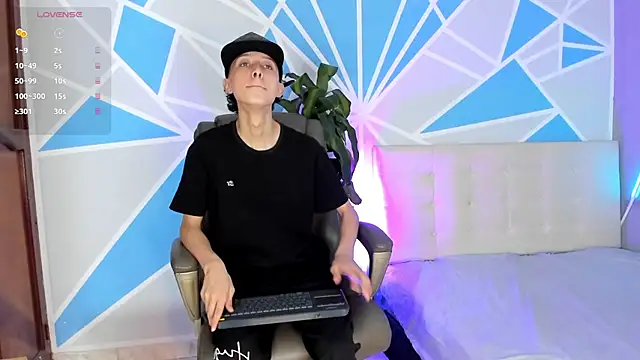 ArthurCox online show from 10/11/25, 05:44