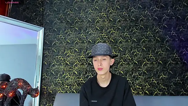 ArthurCox online show from 10/22/25, 05:34