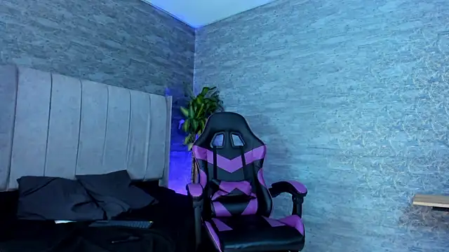 ArthurCox online show from 11/07/25, 05:35