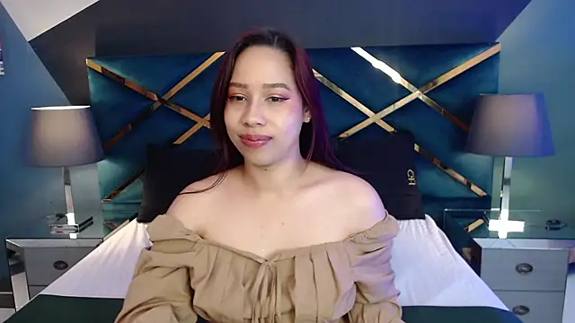 Luciegh  online show from 09/17/25, 11:23