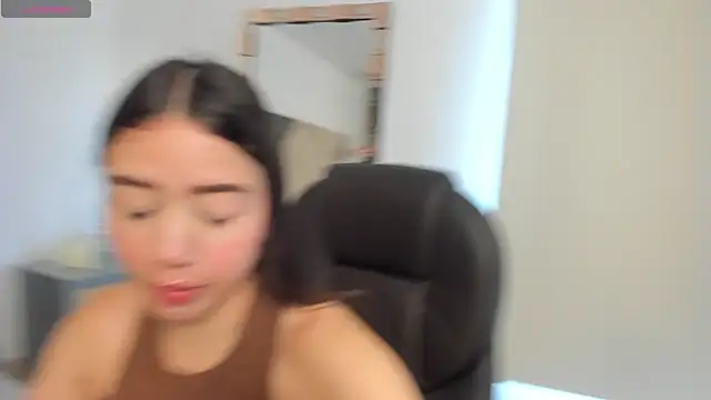 SaraWagner  online show from 09/24/25, 06:33