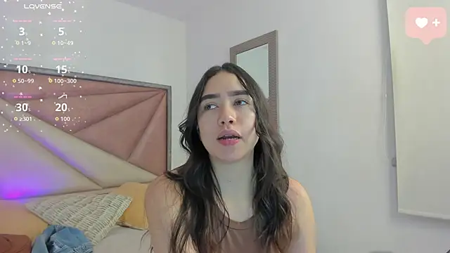 SaraWagner  online show from 06/20/26, 12:03
