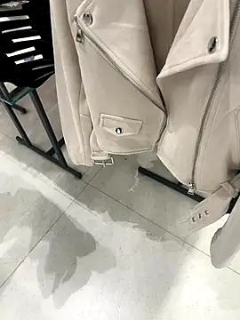 Snapshot of eddivad6974 chatting on 10/09/25, 03:10 eddivad6974 online show from 10/09/25, 03:10