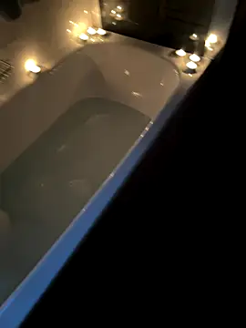 Snapshot of eddivad6974 chatting on 10/12/25, 04:17 eddivad6974 online show from 10/12/25, 04:17