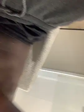 Snapshot of junior21m chatting on 10/01/25, 01:28 junior21m online show from 10/01/25, 01:28