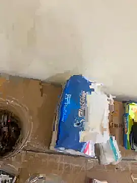 Snapshot of Hl1979 chatting on 09/28/25, 03:06 Hl1979 online show from 09/28/25, 03:06