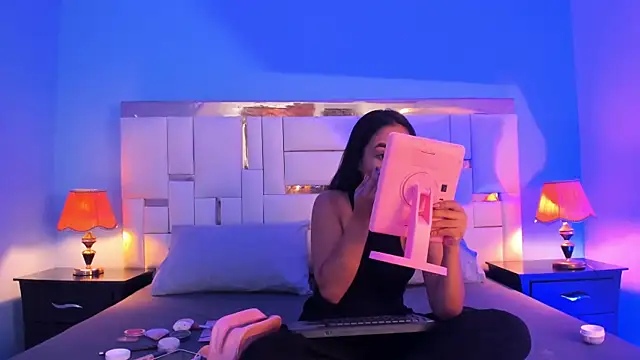 JadeeKhan online show from 09/29/25, 07:51