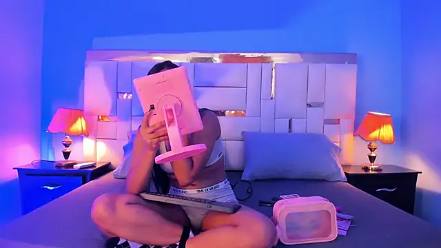 JadeeKhan online show from 09/30/25, 08:14