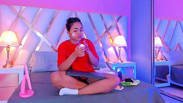 JadeeKhan online show from 10/08/25, 07:55