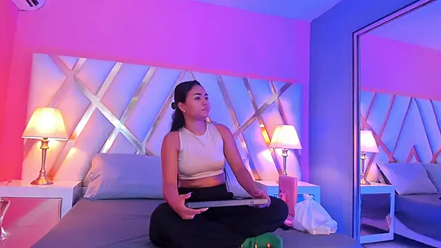 JadeeKhan online show from 10/09/25, 08:18