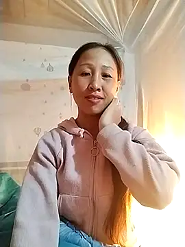 cute love00 online show from 11/19/25, 10:26