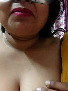 sana khan666 online show from 10/09/25, 08:51
