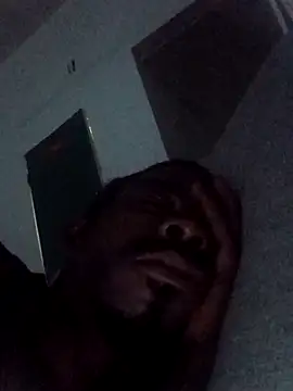 Snapshot of DonBloodrush chatting on 09/25/25, 10:30 DonBloodrush online show from 09/25/25, 10:30