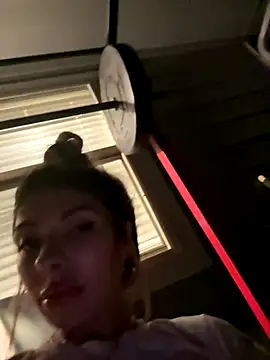 bbgurlnickii online show from 09/13/25, 06:24