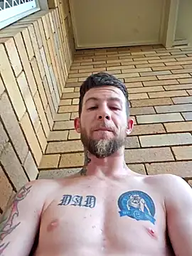 Snapshot of Couplesplay1 chatting on 10/05/25, 07:39 Couplesplay1 online show from 10/05/25, 07:39