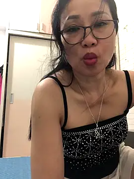 Vitamin sexy online show from 10/21/25, 12:50