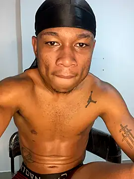 Snapshot of rivaldo_ramos chatting on 10/24/25, 03:25 rivaldo ramos online show from 10/24/25, 03:25