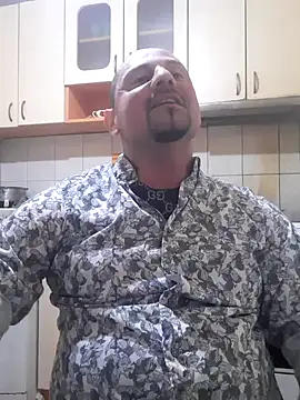  NEREZA  online show from 10/04/25, 01:53