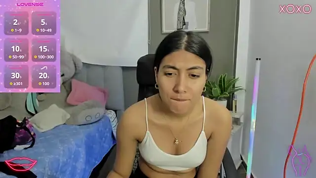 Allison 19   online show from 12/16/25, 03:44