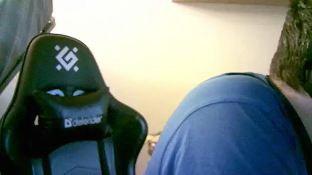 Snapshot of SirAbuser chatting on 11/01/25, 06:26 SirAbuser online show from 11/01/25, 06:26