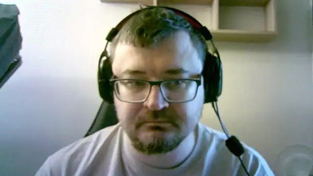 Snapshot of SirAbuser chatting on 11/27/25, 08:05 SirAbuser online show from 11/27/25, 08:05